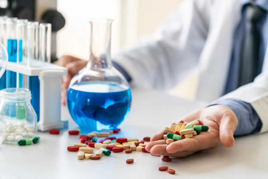الصيدلة – جامعة عمان العربية – ادرس بالأردن
